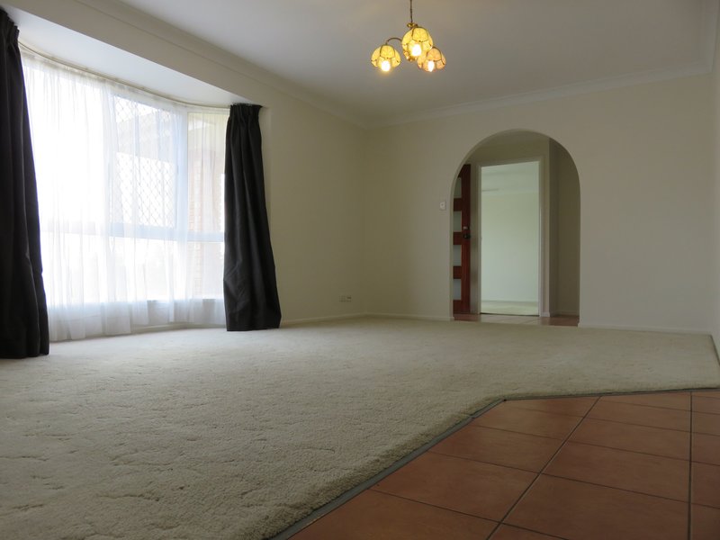Photo - 7 Webb Court, Alexandra Hills QLD 4161 - Image 2
