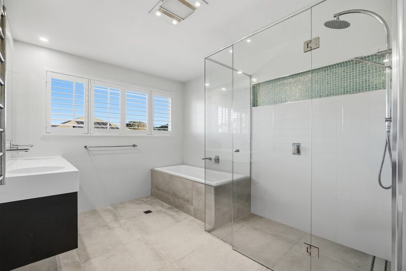 Photo - 7 Webb Ellis Court, Pelican Waters QLD 4551 - Image 19