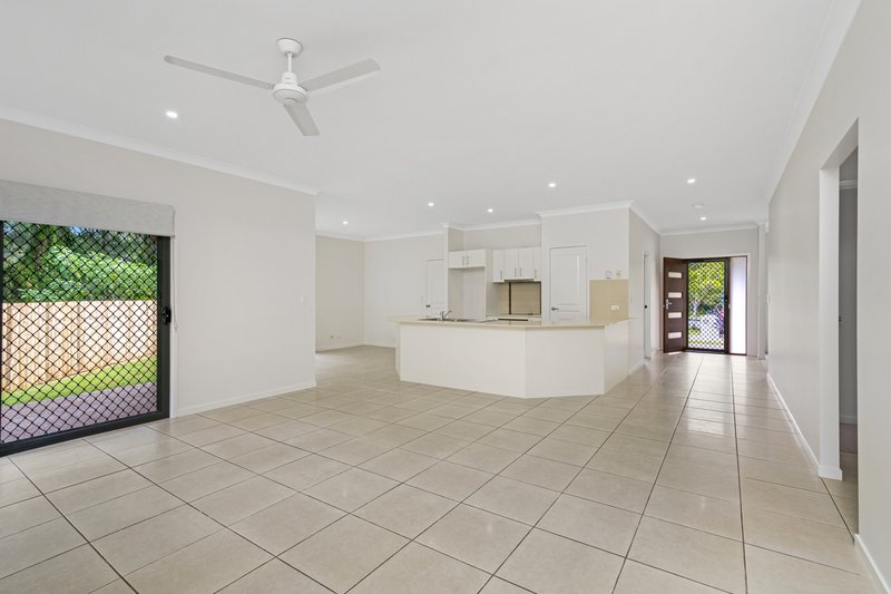 Photo - 7 Weber Court, Nerang QLD 4211 - Image 3