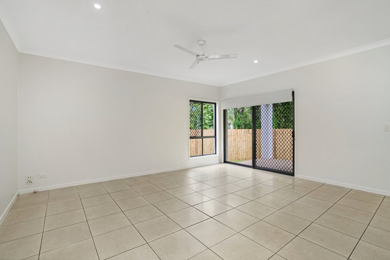 Photo - 7 Weber Court, Nerang QLD 4211 - Image 4