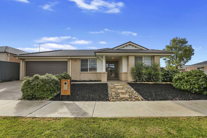 7 Weerana Way, Lara VIC 3212