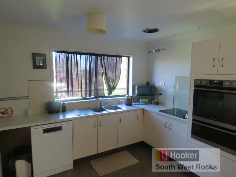 Photo - 7 Wentworth Avenue, South West Rocks NSW 2431 - Image 3