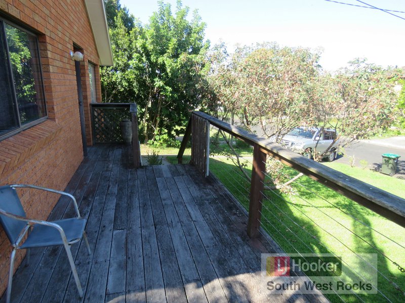 Photo - 7 Wentworth Avenue, South West Rocks NSW 2431 - Image 6