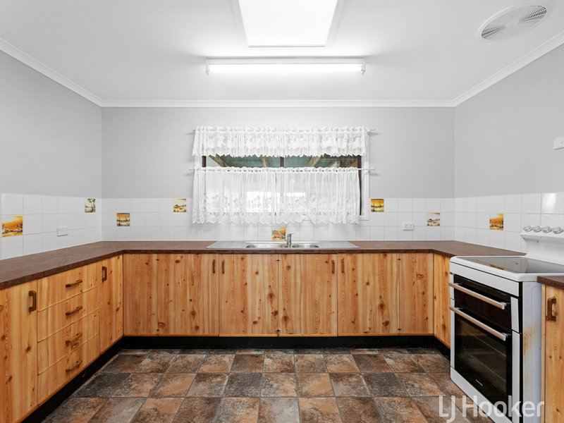 Photo - 7 Wentworth Court, Granville QLD 4650 - Image 6