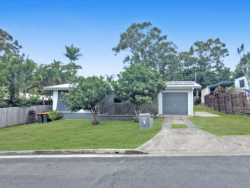 7 West Street, Torquay QLD 4655