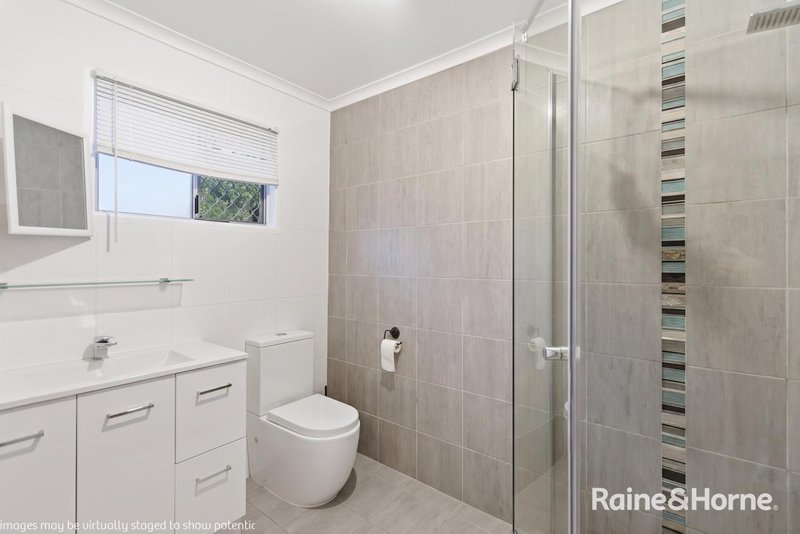 Photo - 7 West Street, Torquay QLD 4655 - Image 9