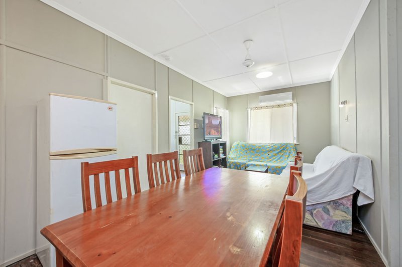 Photo - 7 Westbrook Street, Woody Point QLD 4019 - Image 3