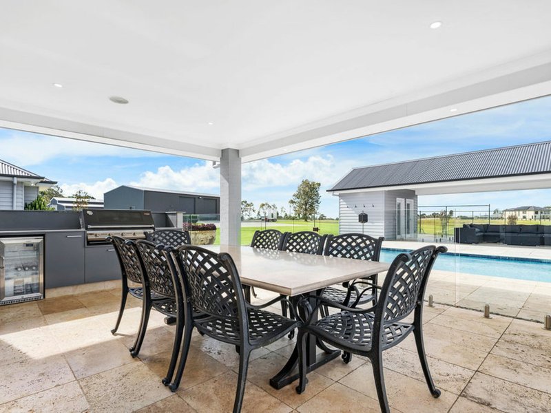 Photo - 7 Westminster Place, Razorback NSW 2571 - Image 16