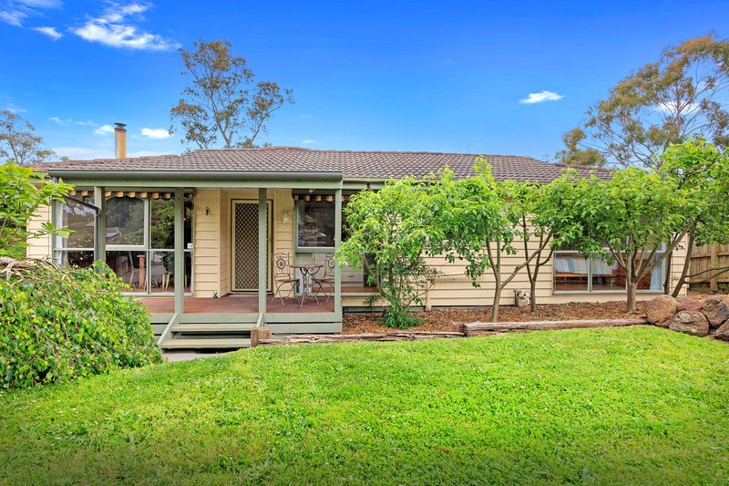 7 Weymar Crescent, Wandin North VIC 3139