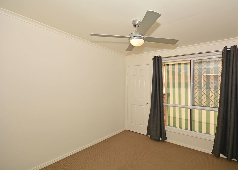 Photo - 7 Whimbrel Grove, Eli Waters QLD 4655 - Image 18