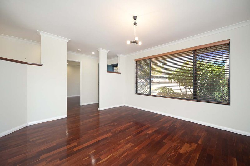 Photo - 7 Whiston Crescent, Clarkson WA 6030 - Image 5