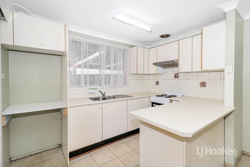 Photo - 7 White Place, Rooty Hill NSW 2766 - Image 3