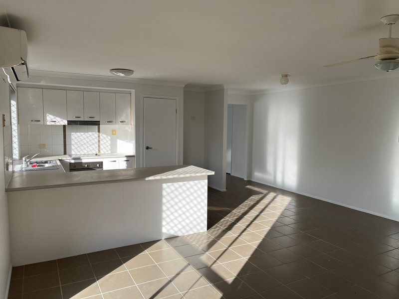 Photo - 7 Whitlock Drive, Rothwell QLD 4022 - Image 10
