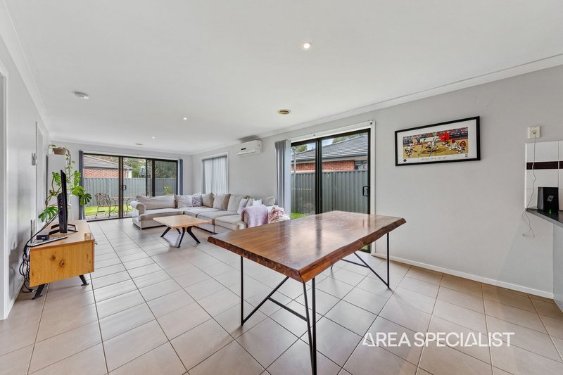 Photo - 7 Wild Cherry Avenue, Pakenham VIC 3810 - Image 5