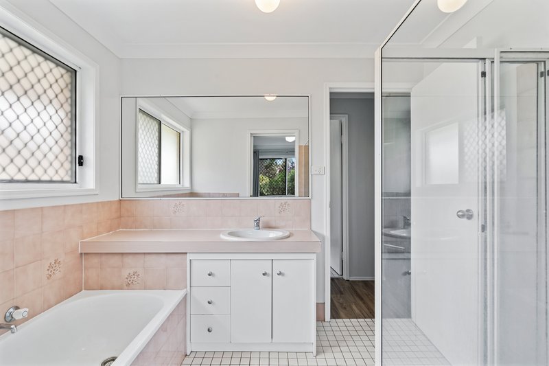 Photo - 7 Williams Way, Calamvale QLD 4116 - Image 13
