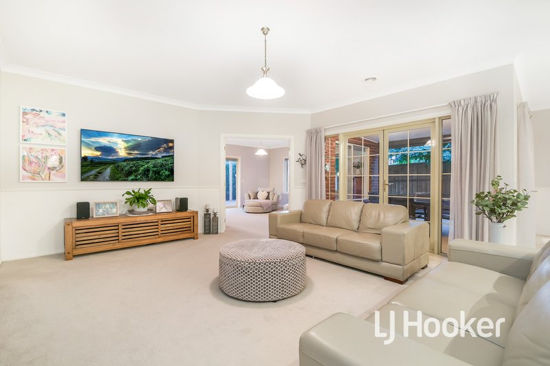 Photo - 7 Wills Avenue, Pakenham VIC 3810 - Image 4