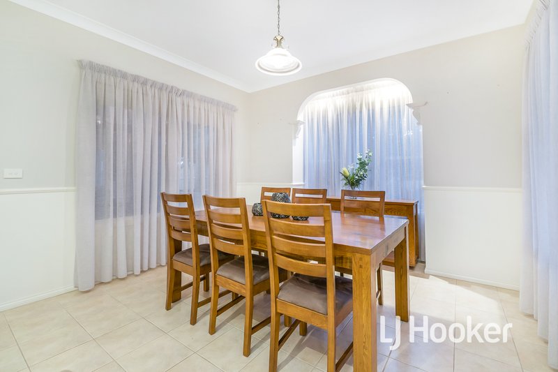 Photo - 7 Wills Avenue, Pakenham VIC 3810 - Image 7