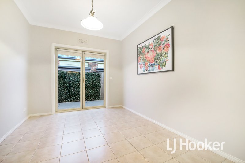 Photo - 7 Wills Avenue, Pakenham VIC 3810 - Image 8