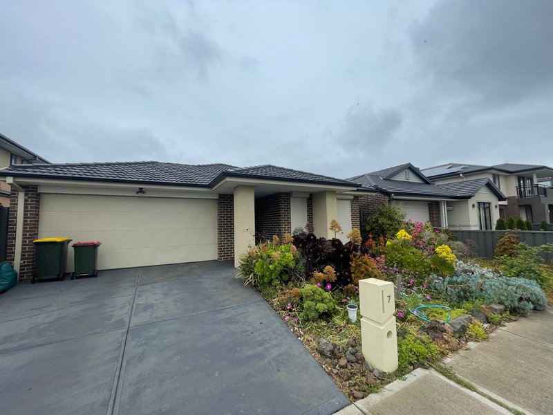 7 Wimbledon Grove, Truganina VIC 3029