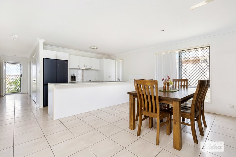 Photo - 7 Windermere Street, Emerald QLD 4720 - Image 5