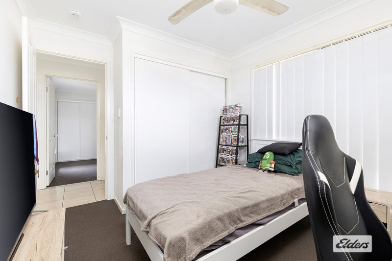 Photo - 7 Windermere Street, Emerald QLD 4720 - Image 11