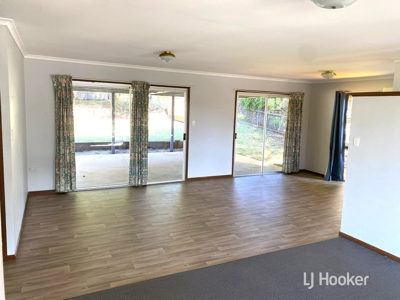 Photo - 7 Windsor Circle, Kingaroy QLD 4610 - Image 6