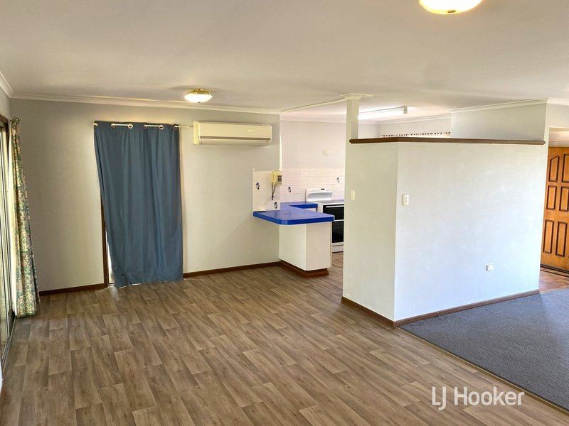 Photo - 7 Windsor Circle, Kingaroy QLD 4610 - Image 9