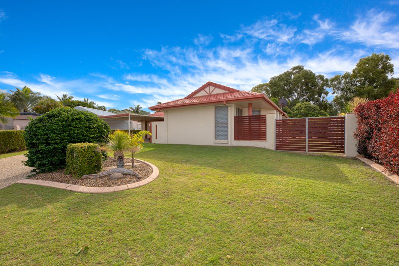 Photo - 7 Windward Place, Banksia Beach QLD 4507 - Image 3