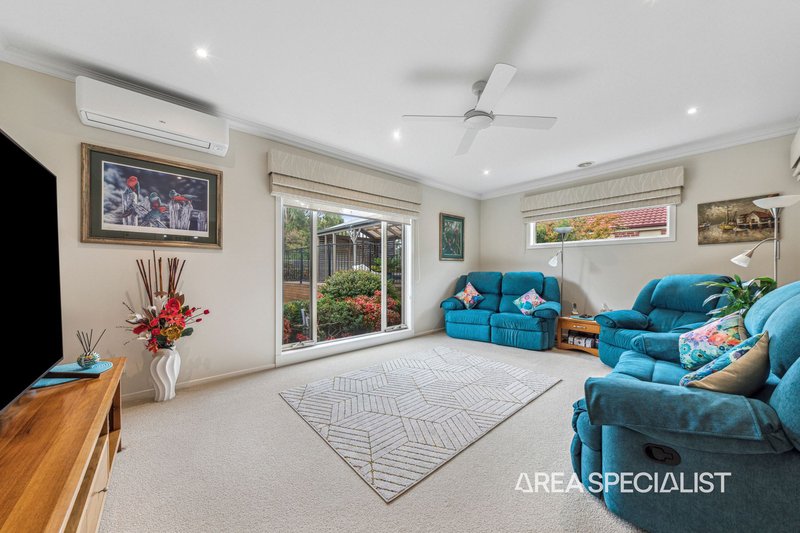 Photo - 7 Winneke Way, Pakenham VIC 3810 - Image 15