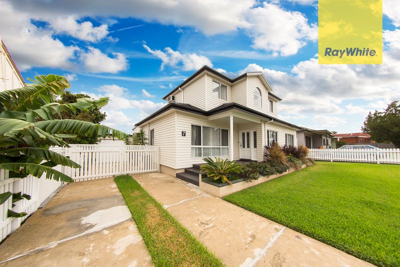 Photo - 7 Winston Avenue, Guildford NSW 2161 - Image 1