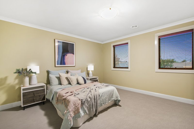 Photo - 7 Wisteria Close, Taylors Hill VIC 3037 - Image 12