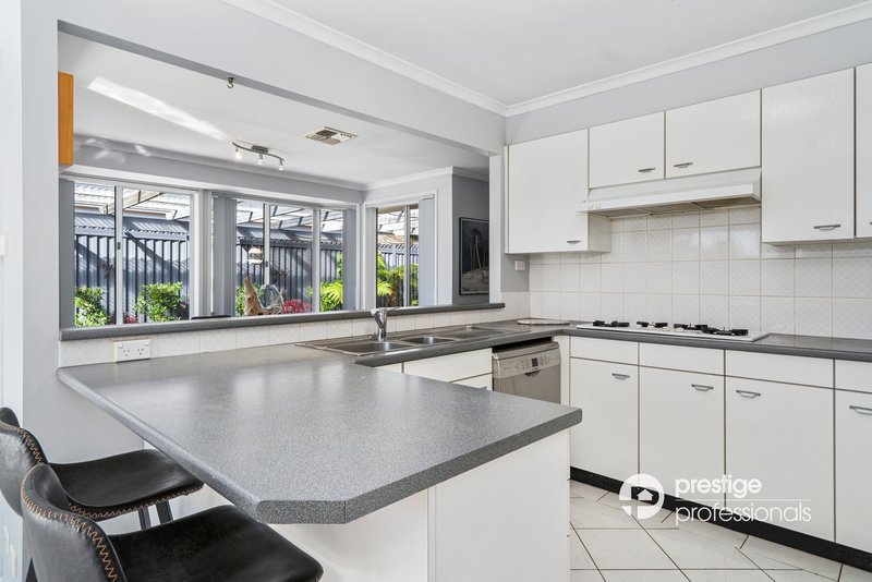 Photo - 7 Wollemi Court, Wattle Grove NSW 2173 - Image 8