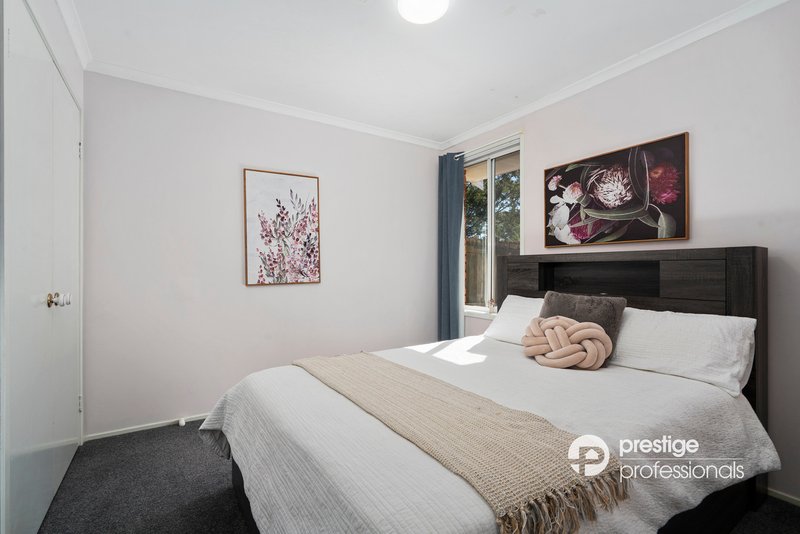 Photo - 7 Wollemi Court, Wattle Grove NSW 2173 - Image 12