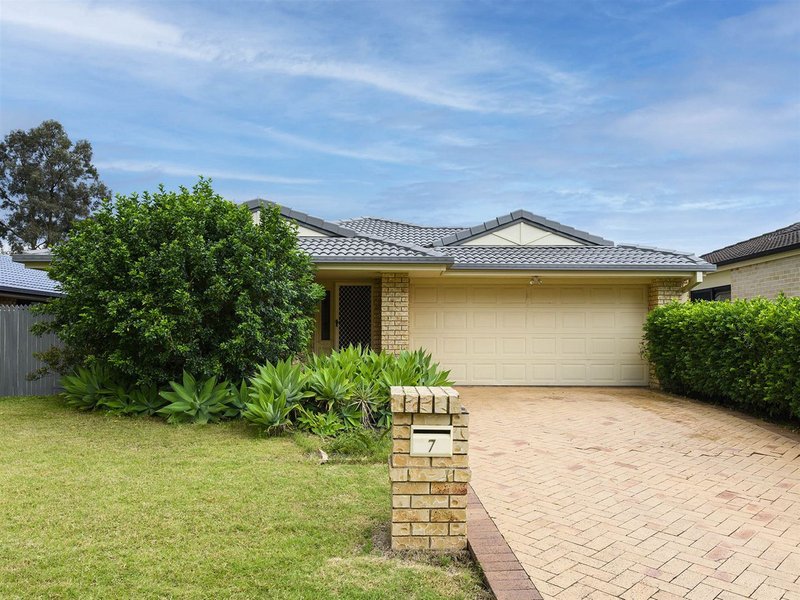 7 Woodland Close, Bracken Ridge QLD 4017