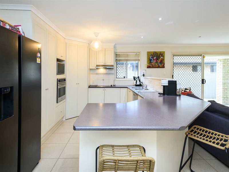 Photo - 7 Woodland Close, Bracken Ridge QLD 4017 - Image 4