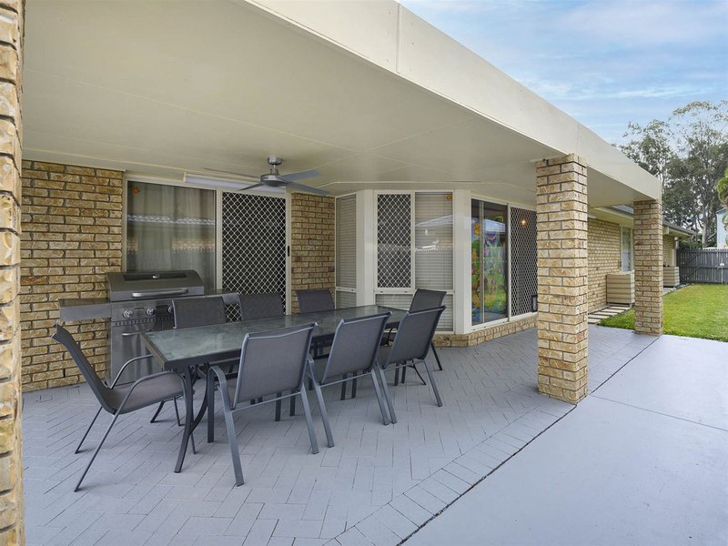 Photo - 7 Woodland Close, Bracken Ridge QLD 4017 - Image 13