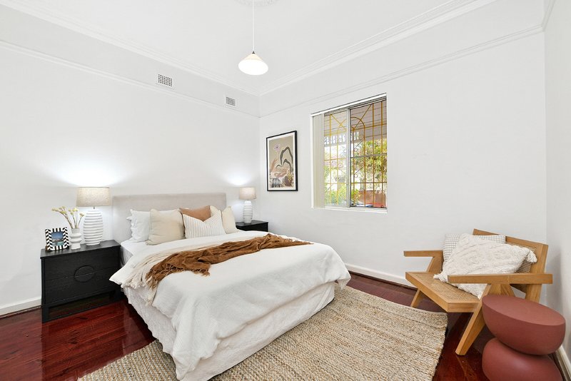 Photo - 7 Woodland Street, Marrickville NSW 2204 - Image 3