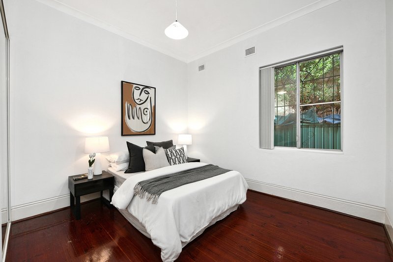 Photo - 7 Woodland Street, Marrickville NSW 2204 - Image 4