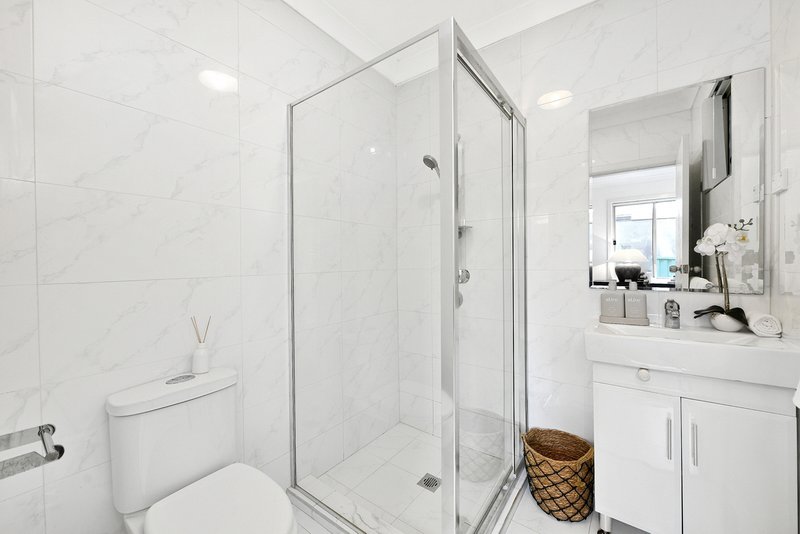 Photo - 7 Woodland Street, Marrickville NSW 2204 - Image 7