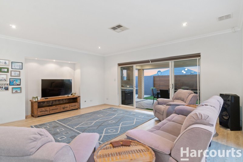 Photo - 7 Woodmont Way, Clarkson WA 6030 - Image 11