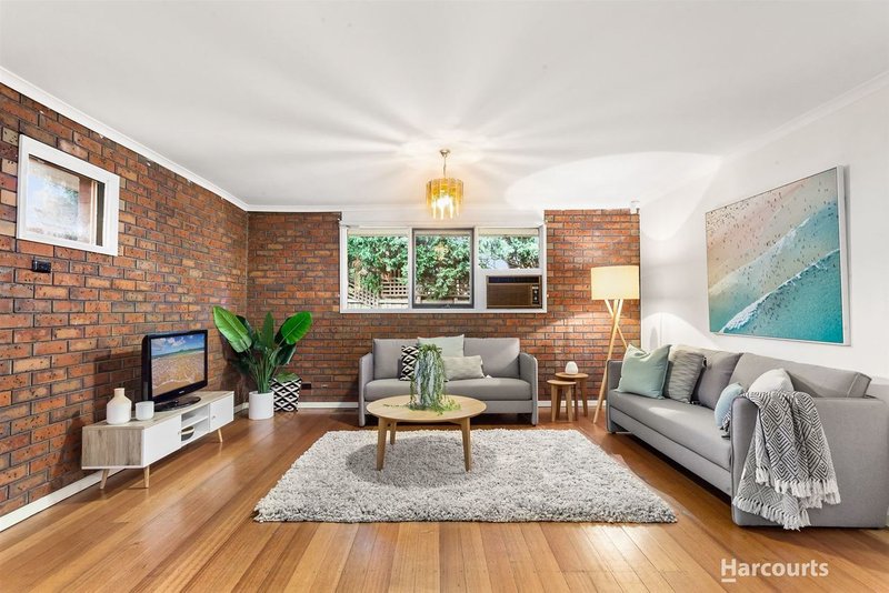 Photo - 7 Worthing Avenue, Burwood East VIC 3151 - Image 3