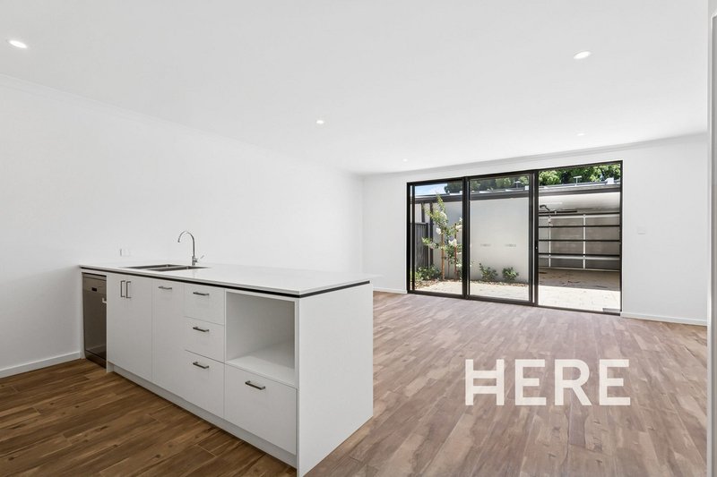 Photo - 7 Yarm Alley, Glendalough WA 6016 - Image 5