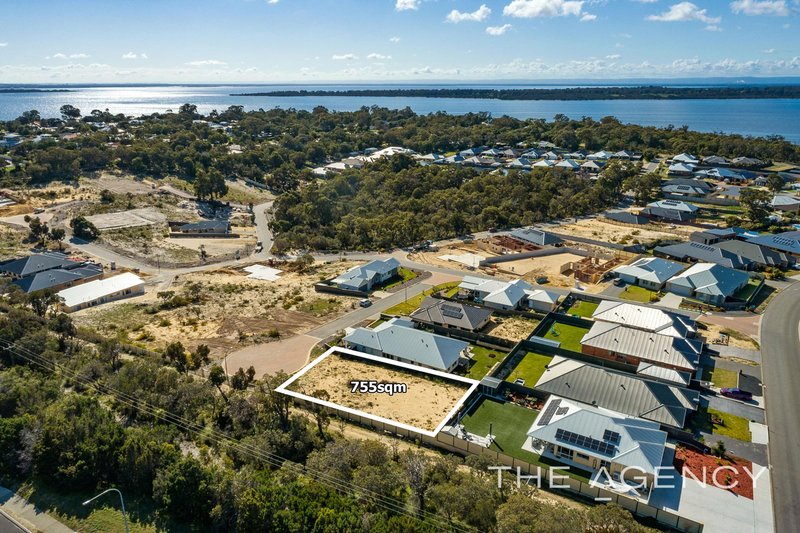 Photo - 7 Yarmouth Court, Dawesville WA 6211 - Image 2