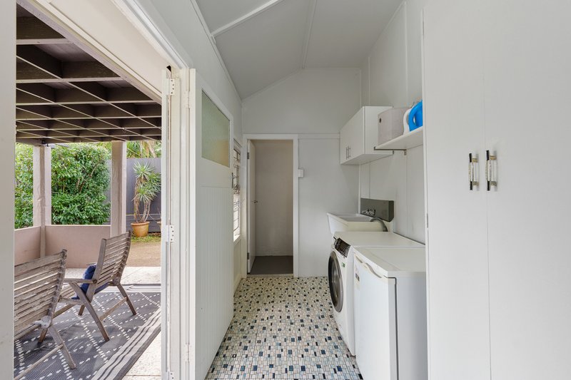 Photo - 7 Yates Avenue, Ashgrove QLD 4060 - Image 14