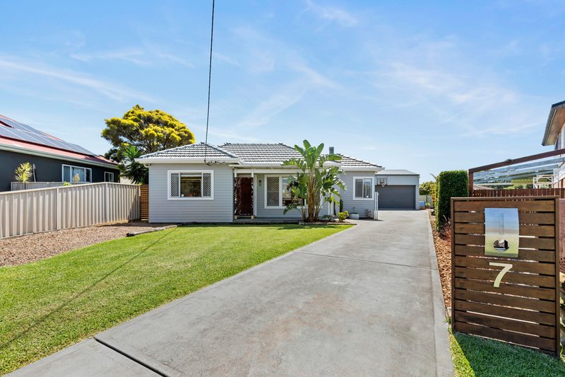 7 York Crescent, Belmont North NSW 2280