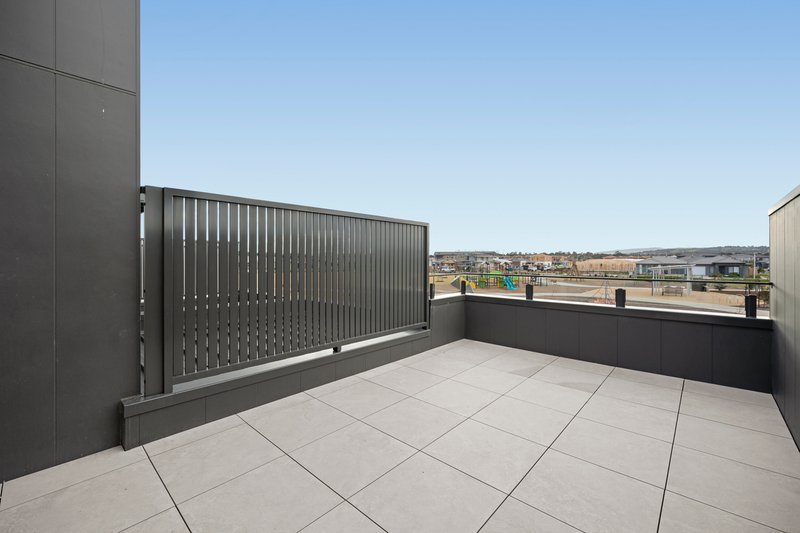 Photo - 7 Yser Walk, Berwick VIC 3806 - Image 14