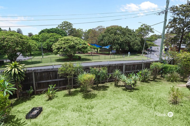 Photo - 70 Andrew Avenue, Tarragindi QLD 4121 - Image 9