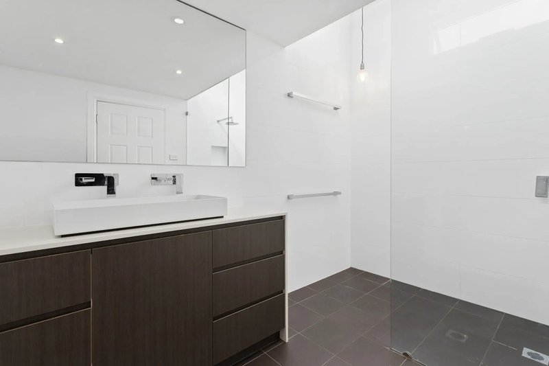 Photo - 70 Annesley Street, Leichhardt NSW 2040 - Image 4