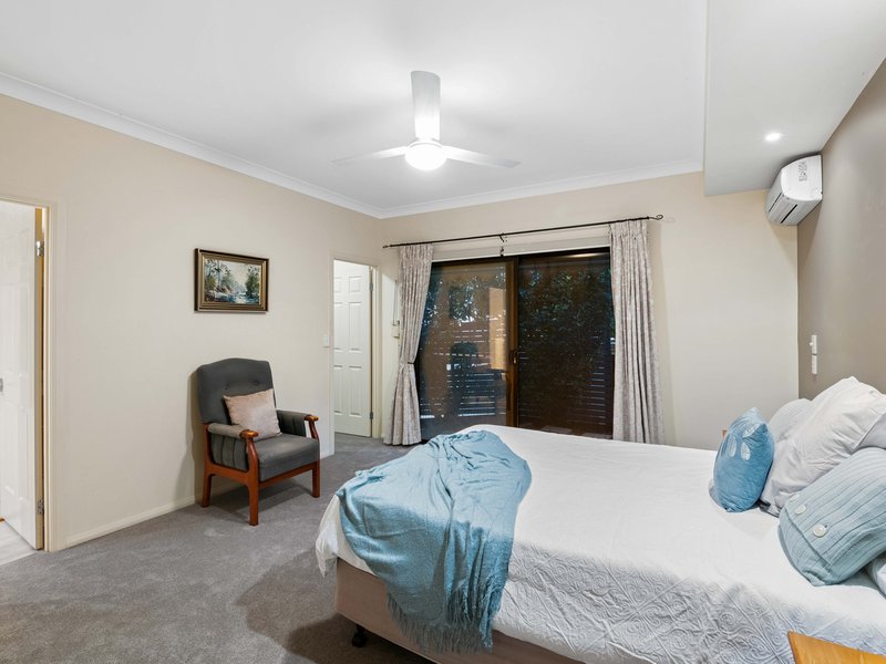 Photo - 70 Ardes Street, Chapel Hill QLD 4069 - Image 12