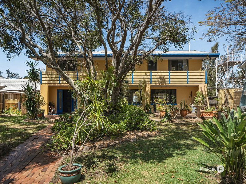 Photo - 70 Bayside Drive, Beachmere QLD 4510 - Image 5